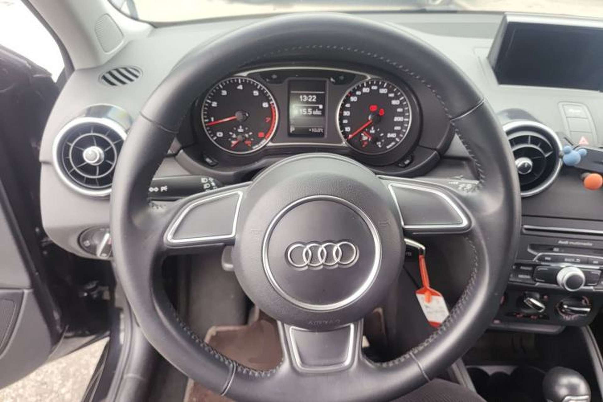 Used Audi A1 2016 30 TFSI Sportback Design Fashion Edition Steering Wheel