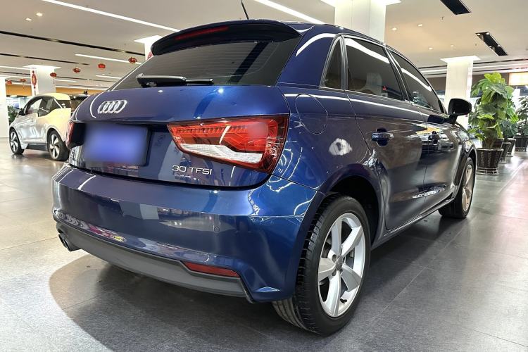 Used Audi A1 2016 30 TFSI Sportback Design Fashion Edition Exterior 3