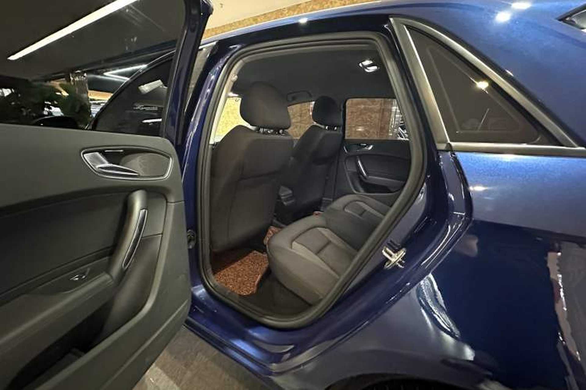Used Audi A1 2016 30 TFSI Sportback Design Fashion Edition Interior 6