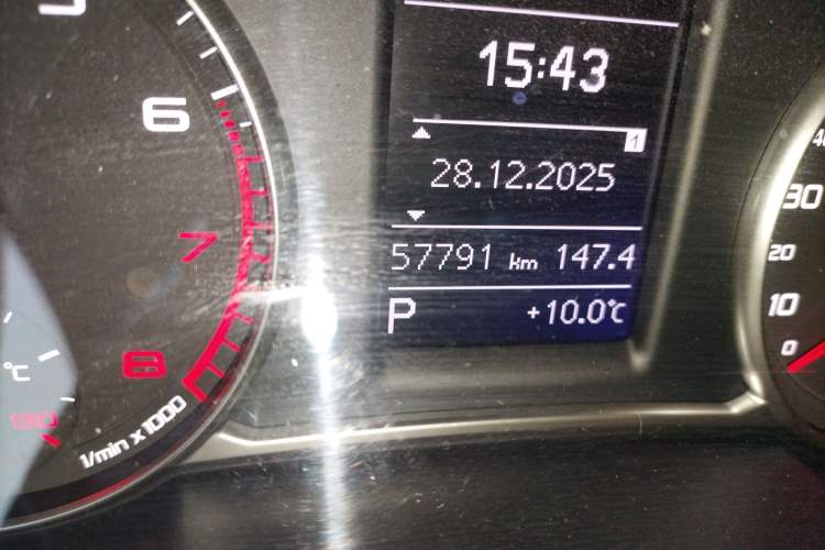 Used Audi A1 2016 30 TFSI Sportback Design Fashion Edition Odometer Close Up