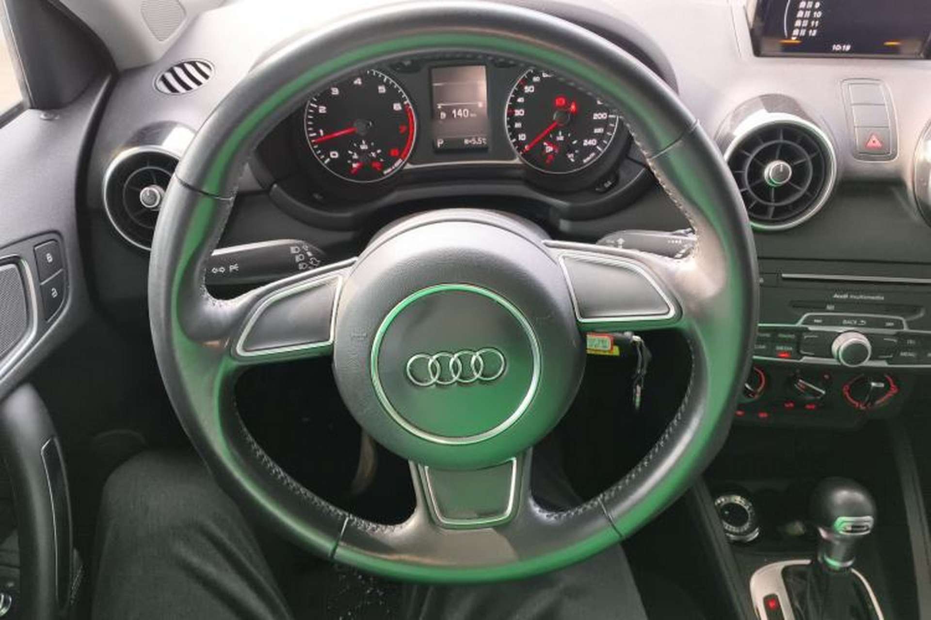 Used Audi A1 2016 30 TFSI Sportback Design Fashion Edition Steering Wheel