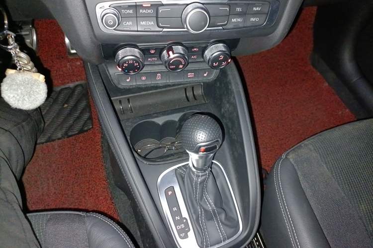 Used Audi A1 2016 30 TFSI Sportback S Line Sports Edition Gear Lever