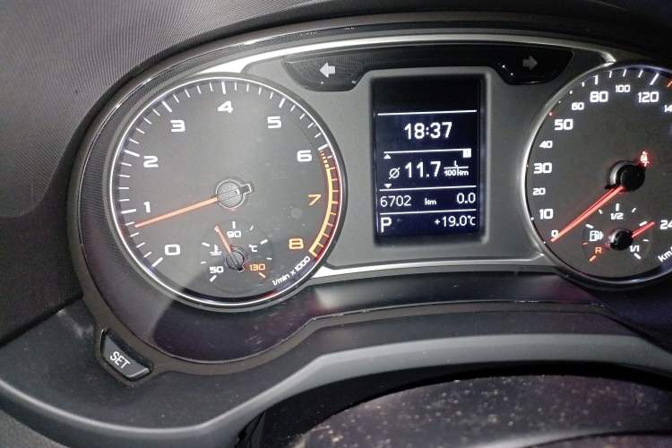 Used Audi A1 2016 30 TFSI Sportback S Line Sports Edition Odometer Close Up