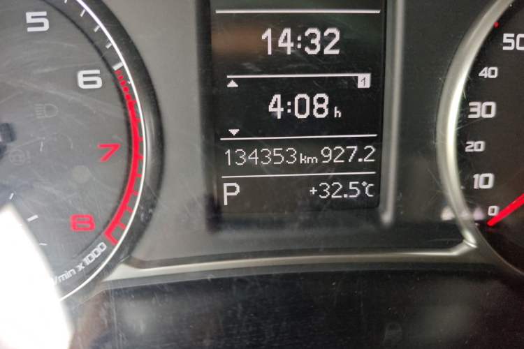 Used Audi A1 2016 30 TFSI Sportback Design Fashion Edition Odometer Close Up
