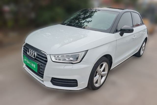 Ojetý Audi A1 2016 30 TFSI Sportback Design Fashion Edition