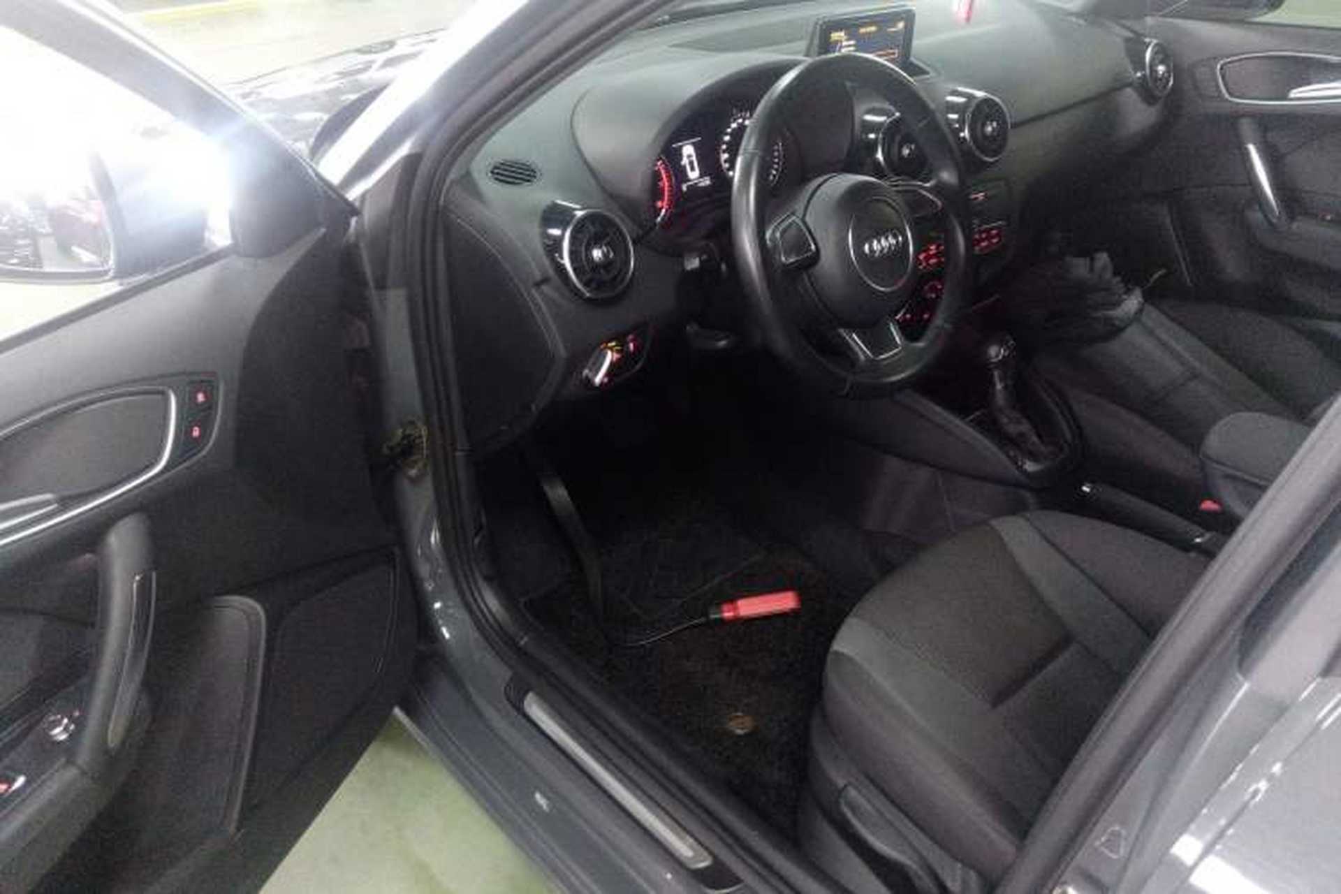 Used Audi A1 2016 30 TFSI Sportback Design Fashion Edition Driver Seat