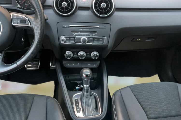 Used Audi A1 2016 30 TFSI Sportback S Line Sports Edition Audio And AC Panel