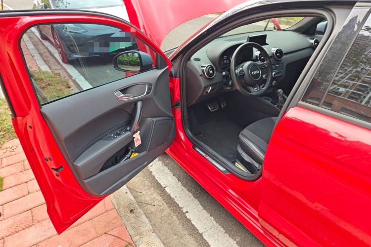 Used Audi A1 2016 30 TFSI Sportback S Line Sports Edition Driver Seat
