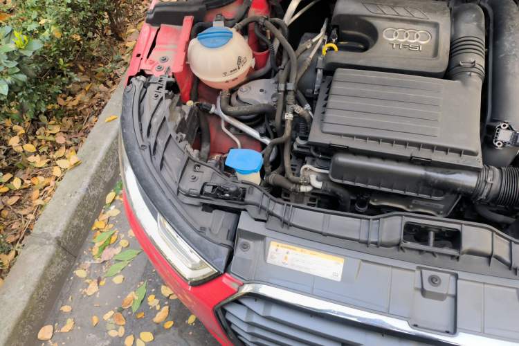 Used Audi A1 2016 30 TFSI Sportback Design Fashion Edition Engine Bay Right
