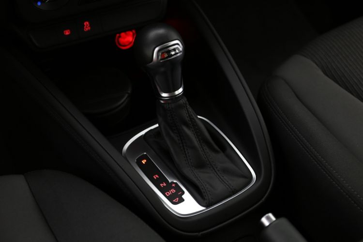 Used Audi A1 2016 30 TFSI Sportback Design Fashion Edition Gear Lever