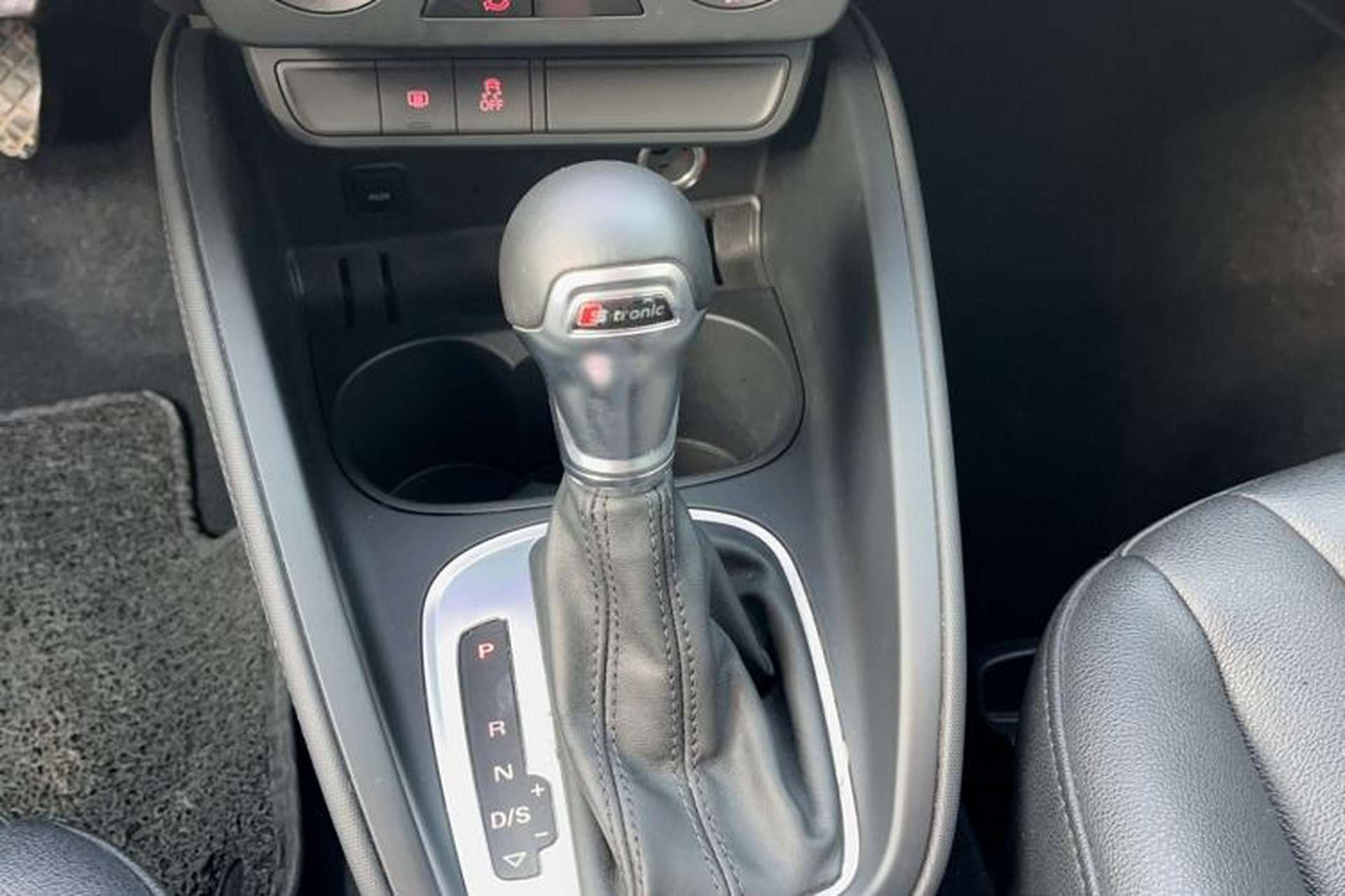 Used Audi A1 2016 30 TFSI Sportback Design Fashion Edition Gear Lever