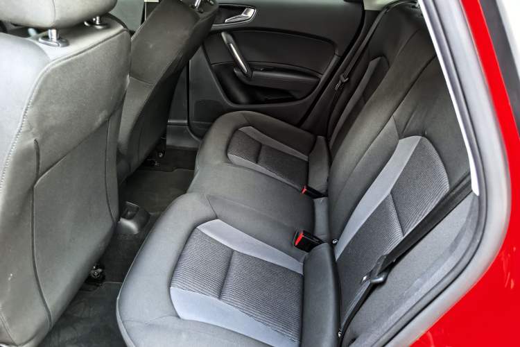 Used Audi A1 2016 30 TFSI Sportback Design Fashion Edition Interior 6