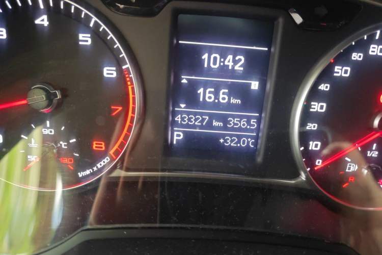 Used Audi A1 2016 30 TFSI Sportback S Line Sports Edition Odometer Close Up