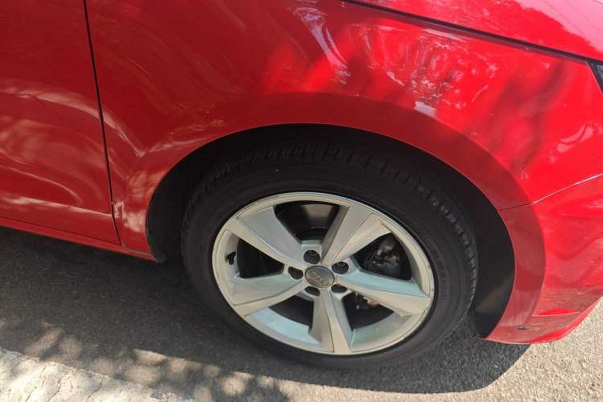 Used Audi A1 2016 30 TFSI Sportback Design Fashion Edition Right Front Wheel Hub