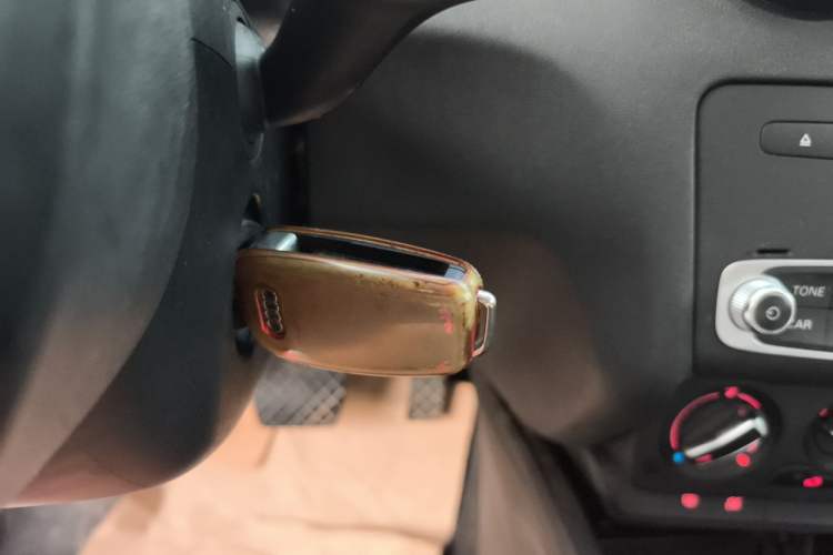 Used Audi A1 2016 30 TFSI Sportback Design Fashion Edition Vehicle Key