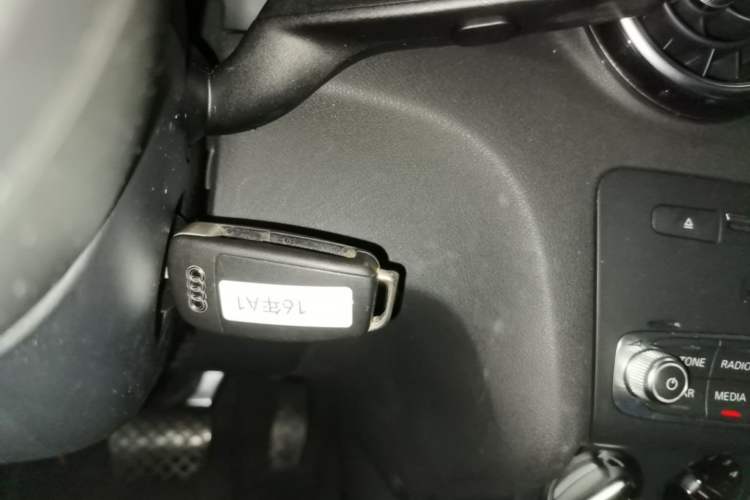 Used Audi A1 2016 30 TFSI Sportback Design Fashion Edition Vehicle Key