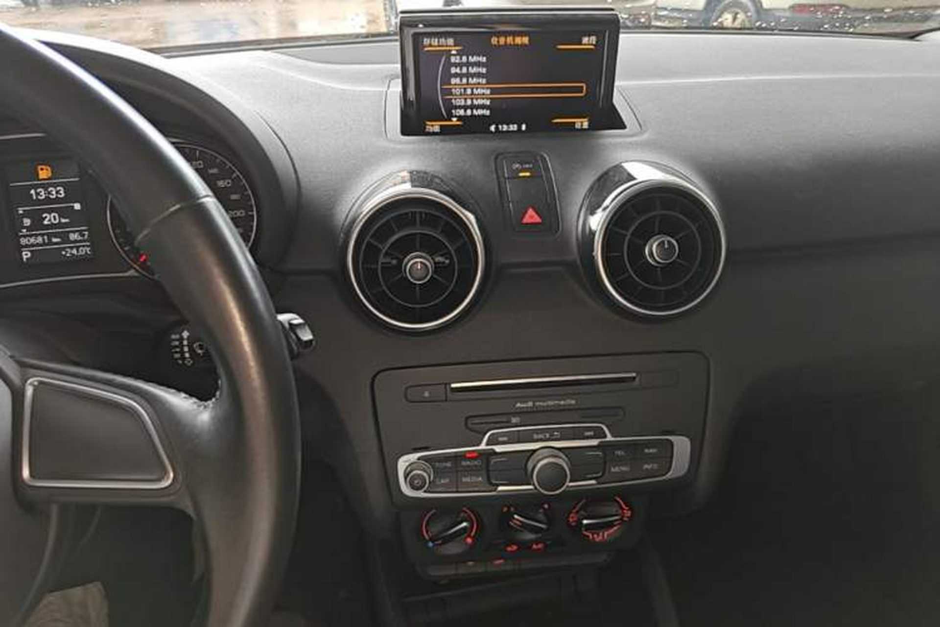 Used Audi A1 2016 30 TFSI Sportback Design Fashion Edition Audio And AC Panel
