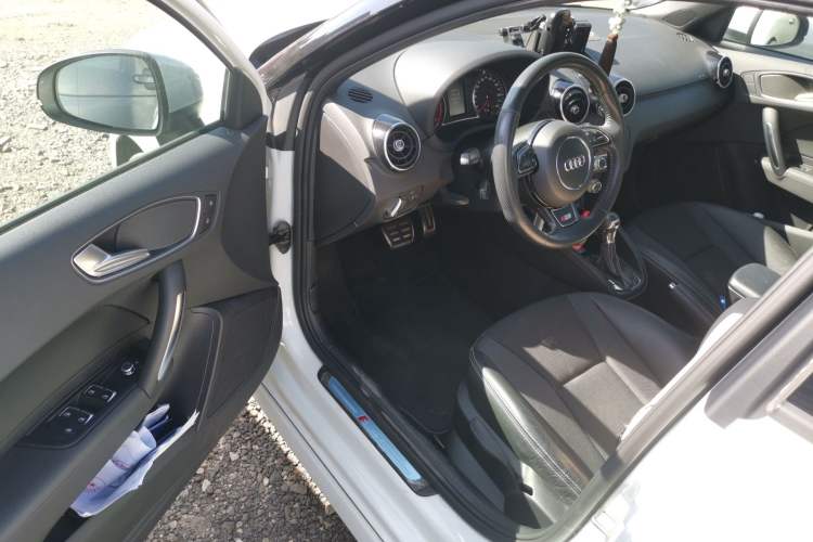 Used Audi A1 2016 30 TFSI Sportback S Line Sports Edition Driver Seat