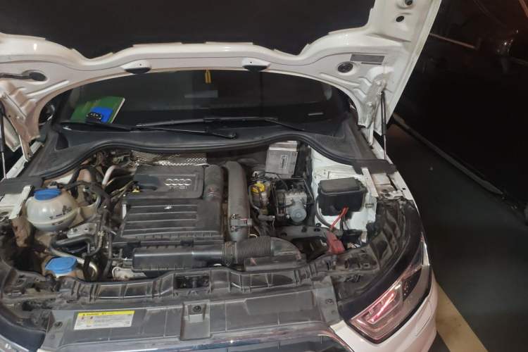 Used Audi A1 2016 30 TFSI Sportback Design Fashion Edition Engine Bay Left