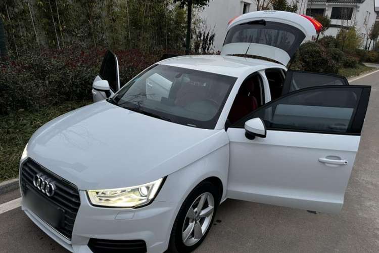 Used Audi A1 2016 30 TFSI Sportback Design Fashion Edition Exterior 1