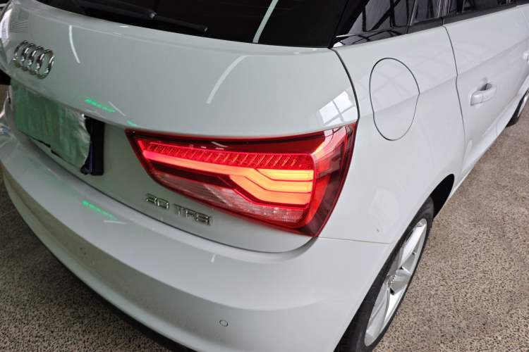 Used Audi A1 2016 30 TFSI Sportback Design Fashion Edition Exterior 1