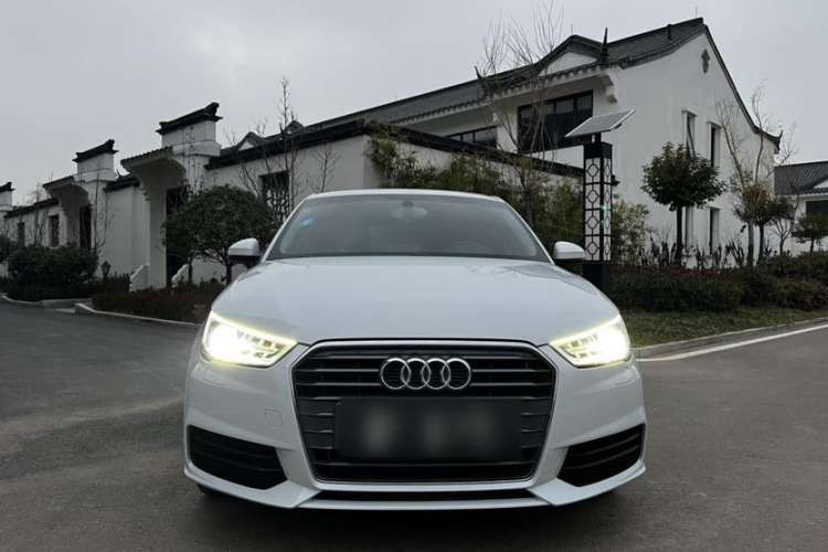 Used Audi A1 2016 30 TFSI Sportback Design Fashion Edition Exterior 2