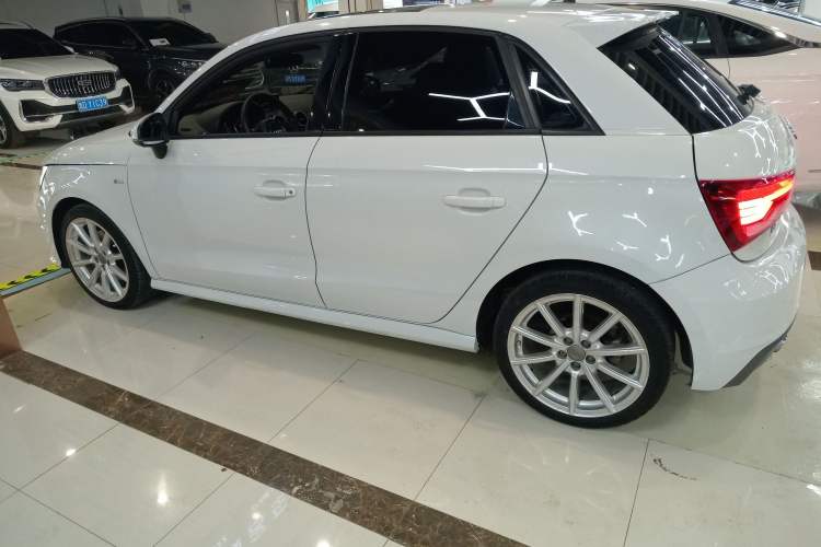 Used Audi A1 2016 30 TFSI Sportback S Line Sports Edition Exterior 3