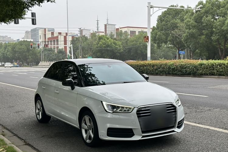 Used Audi A1 2016 30 TFSI Sportback Design Fashion Edition Exterior 4