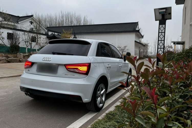 Used Audi A1 2016 30 TFSI Sportback Design Fashion Edition Exterior 7