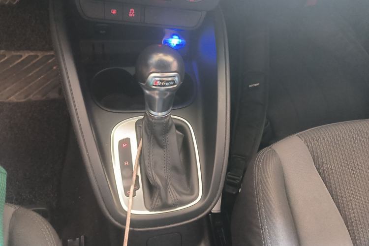 Used Audi A1 2016 30 TFSI Sportback Design Fashion Edition Gear Lever