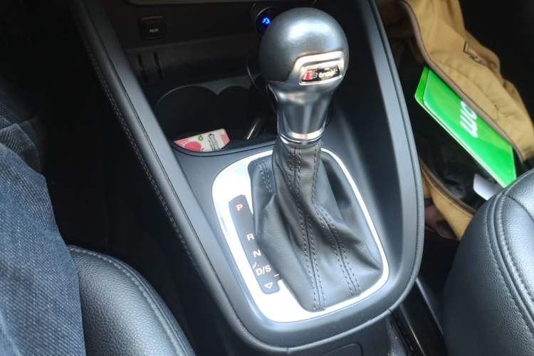 Used Audi A1 2016 30 TFSI Sportback Design Fashion Edition Gear Lever