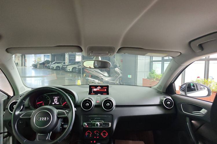 Used Audi A1 2016 30 TFSI Sportback Design Fashion Edition Headliner