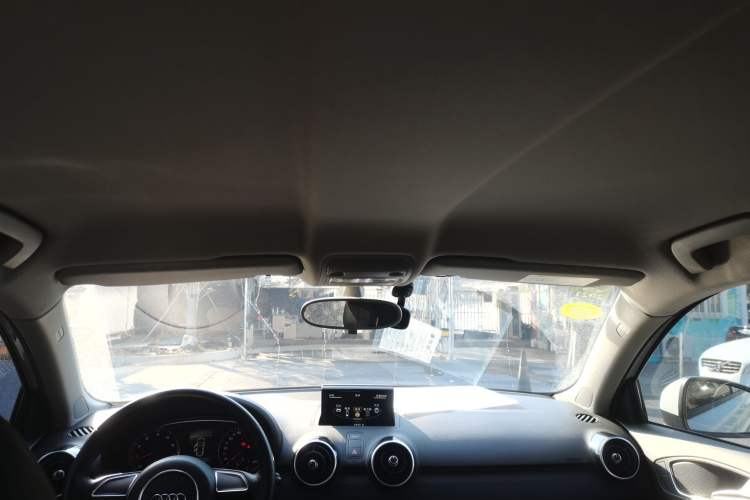 Used Audi A1 2016 30 TFSI Sportback Design Fashion Edition Headliner
