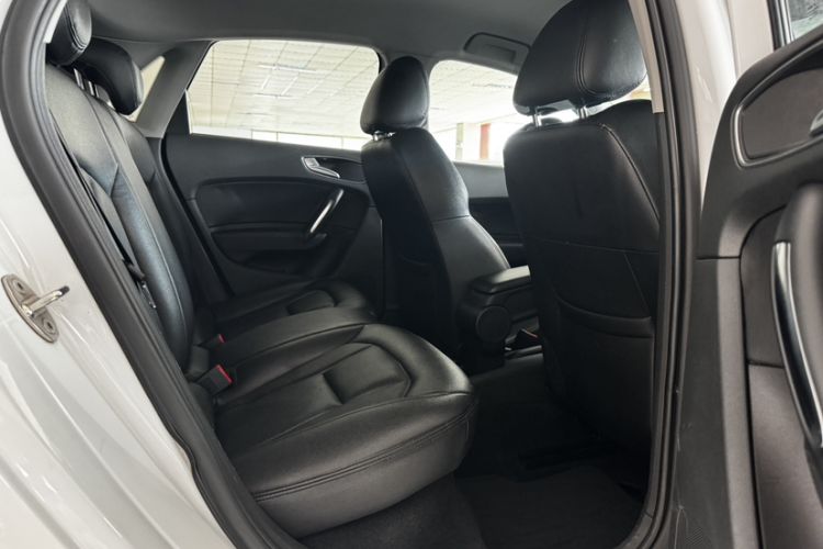 Used Audi A1 2016 30 TFSI Sportback Design Fashion Edition Interior 1