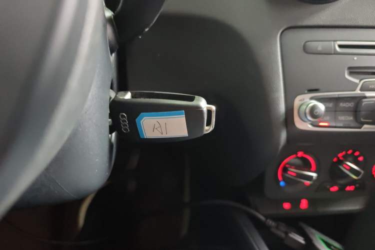 Used Audi A1 2016 30 TFSI Sportback Design Fashion Edition Interior 1