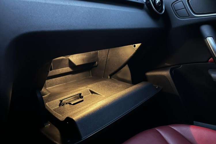 Used Audi A1 2016 30 TFSI Sportback Design Fashion Edition Interior 10