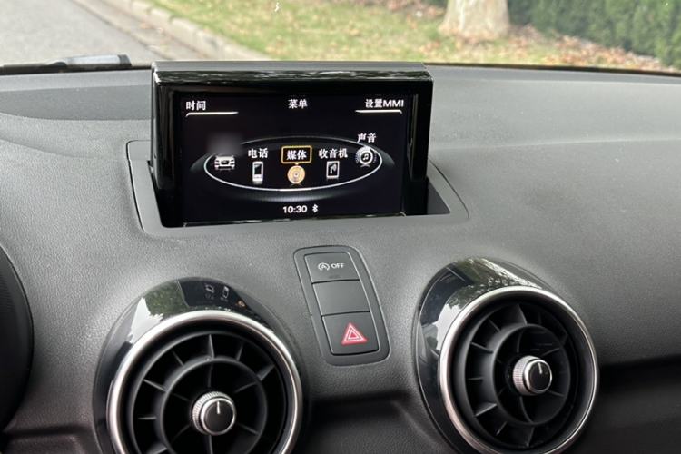 Used Audi A1 2016 30 TFSI Sportback Design Fashion Edition Interior 2
