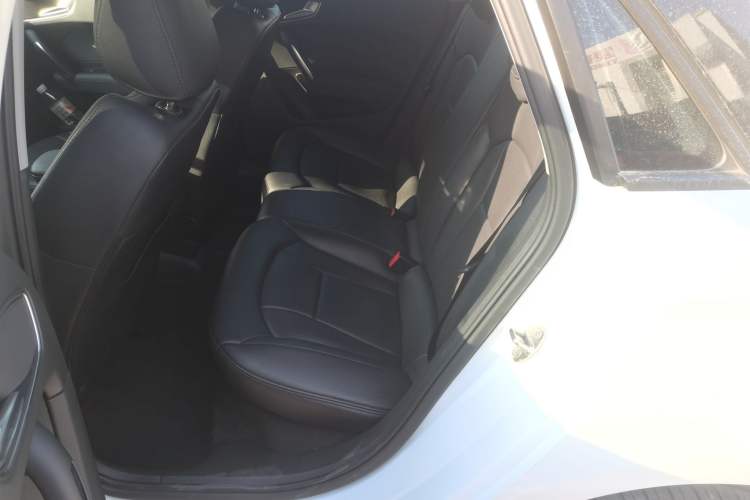 Used Audi A1 2016 30 TFSI Sportback Design Fashion Edition Interior 4