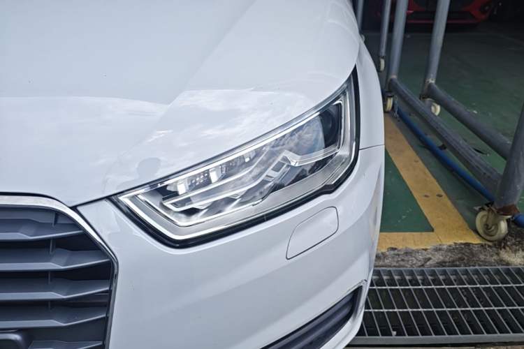 Used Audi A1 2016 30 TFSI Sportback Design Fashion Edition Left Front Headlight
