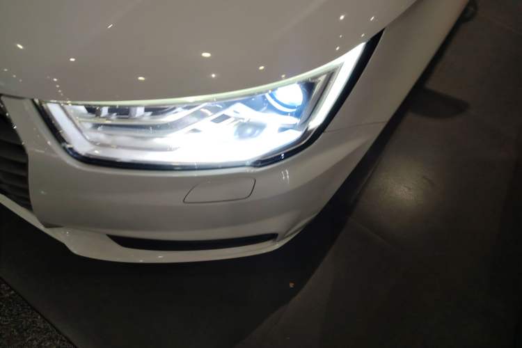Used Audi A1 2016 30 TFSI Sportback Design Fashion Edition Left Front Headlight