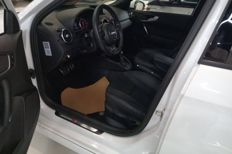Used Audi A1 2016 30 TFSI Sportback S Line Sports Edition Left Front Seat