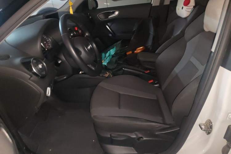 Used Audi A1 2016 30 TFSI Sportback Design Fashion Edition Left Front Seat