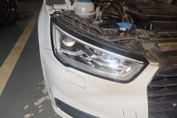 Used Audi A1 2016 30 TFSI Sportback Design Fashion Edition Right Front Headlight