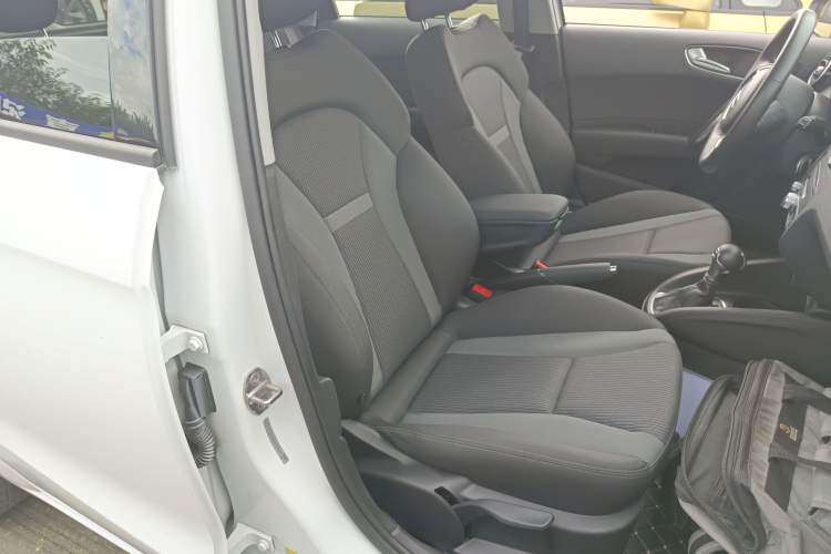 Used Audi A1 2016 30 TFSI Sportback Design Fashion Edition Right Front Seat