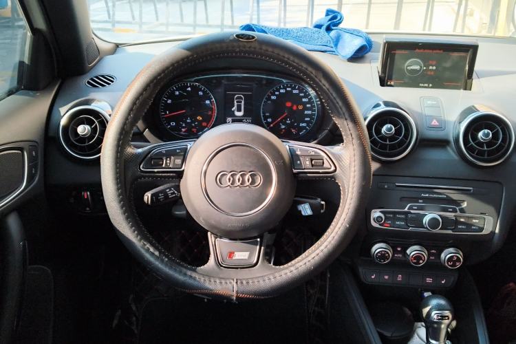 Used Audi A1 2016 30 TFSI Sportback S Line Sports Edition Steering Wheel