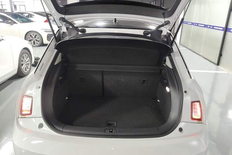 Used Audi A1 2016 30 TFSI Sportback Design Fashion Edition Trunk