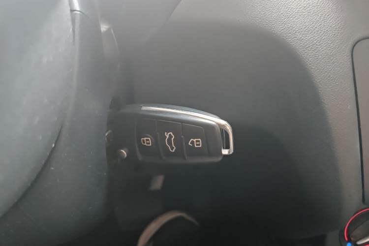 Used Audi A1 2016 30 TFSI Sportback Design Fashion Edition Vehicle Key