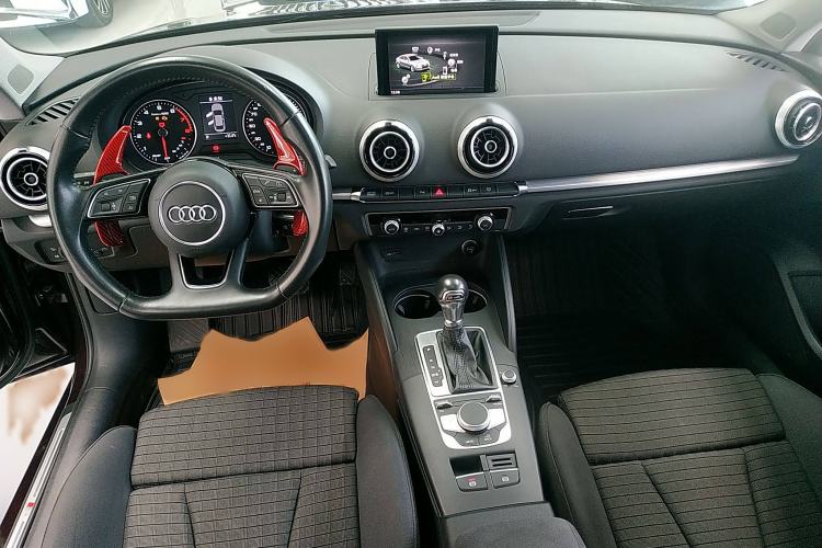 Used Audi A3 2019 Limousine 35 TFSI Sporty Version China VI Interior 2