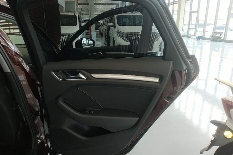 Used Audi A3 2019 Limousine 35 TFSI Sporty Version China VI Interior 6