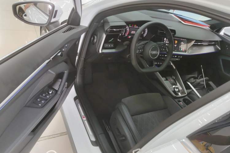 Used Audi A3 2022 A3L Limousine 35 TFSI Luxury Sport Edition Driver Seat